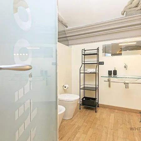 Appartamento Mimosa House Jacuzzi And Parking By Ml White House Genova