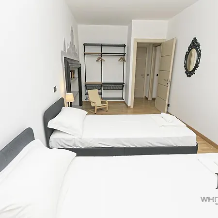 Apartamento Mimosa House Jacuzzi And Parking By Ml White House Génova